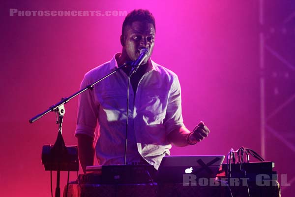 SHABAZZ PALACES - 2012-05-25 - PARIS - Espace Charlie Parker - Grande Halle - 